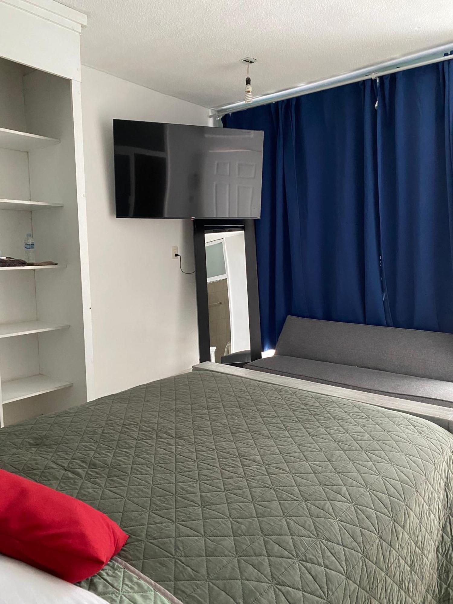 10 Venator House Boutique Aparthotel León Exteriör bild